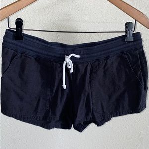 Kiss & Cry black lounge shorts size large